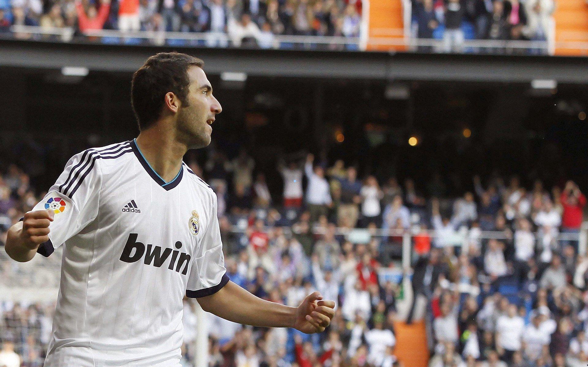 法甲焦点战,图卢兹主场顽强阻击,朗斯榜首统治力遭韧性挑战