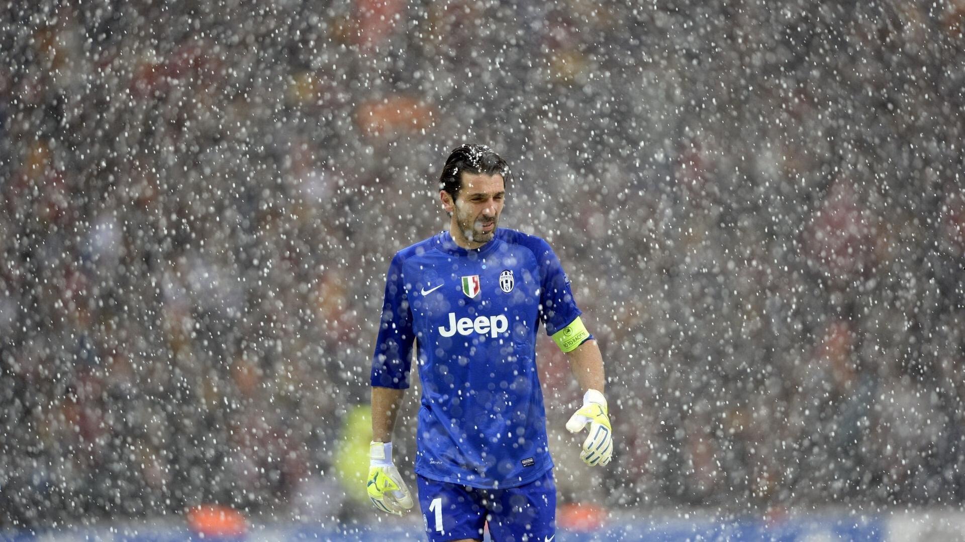 尤文图斯公布客战萨索洛大名单，伊尔迪兹与凯夫伦入围，小孔塞桑意外缺阵引发战术猜想